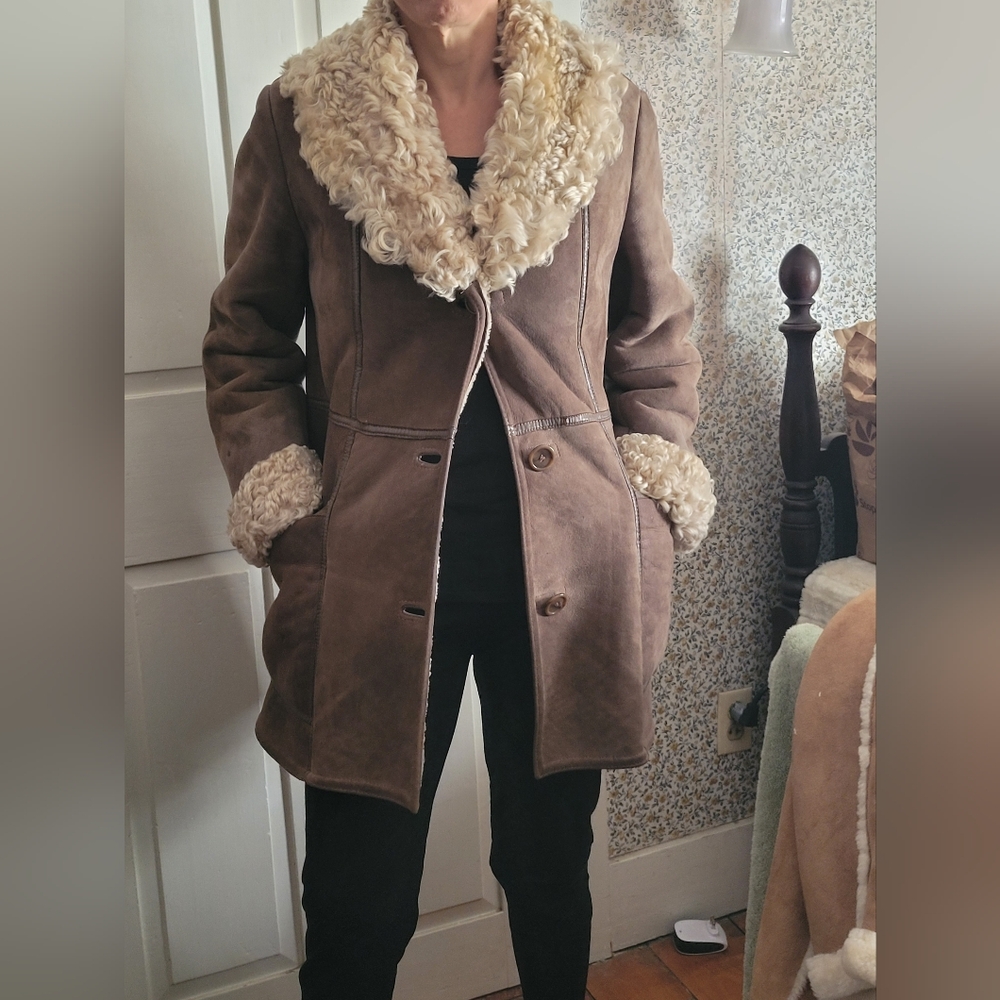 Women's, size L, Antartex shearling, soft curly fur inside.